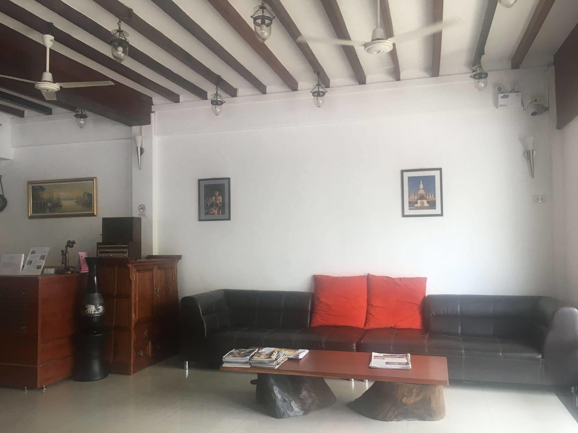 Av Hotel Vientián Kültér fotó