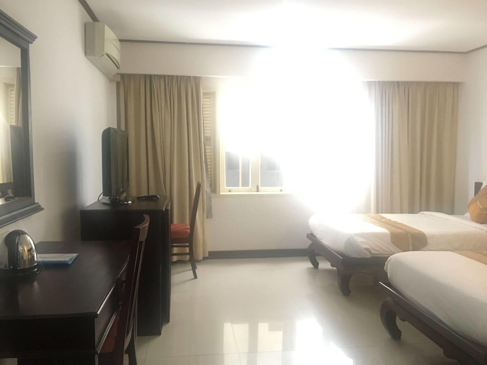 Av Hotel Vientián Kültér fotó